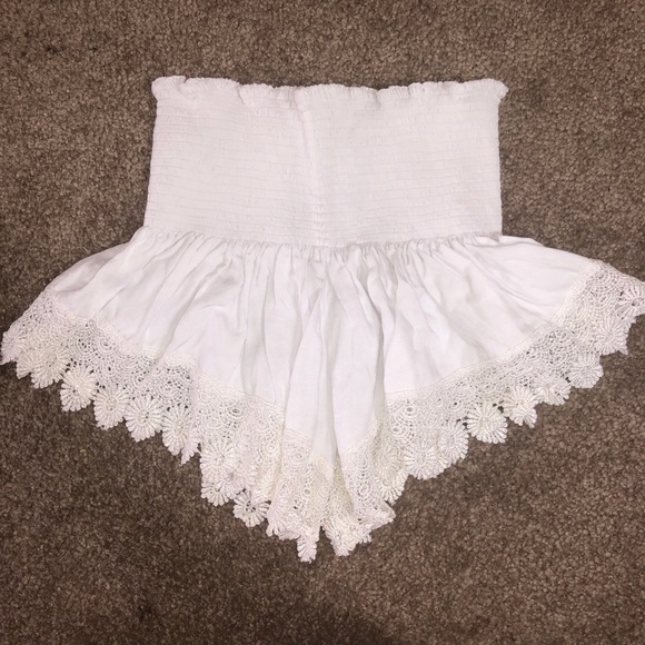 Custom Two-Piece Bralette & Floral Short Set - Picture 9 of 10